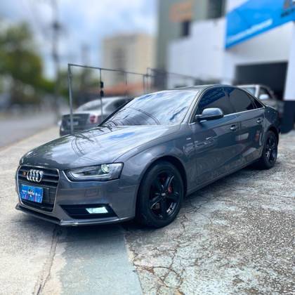 AUDI A4 1.8 TFSI AMBIENTE GASOLINA 4P MULTITRONIC AUDI A4 1.8 TFSI AMBIENTE GASOLINA 4P MULTITRONIC
